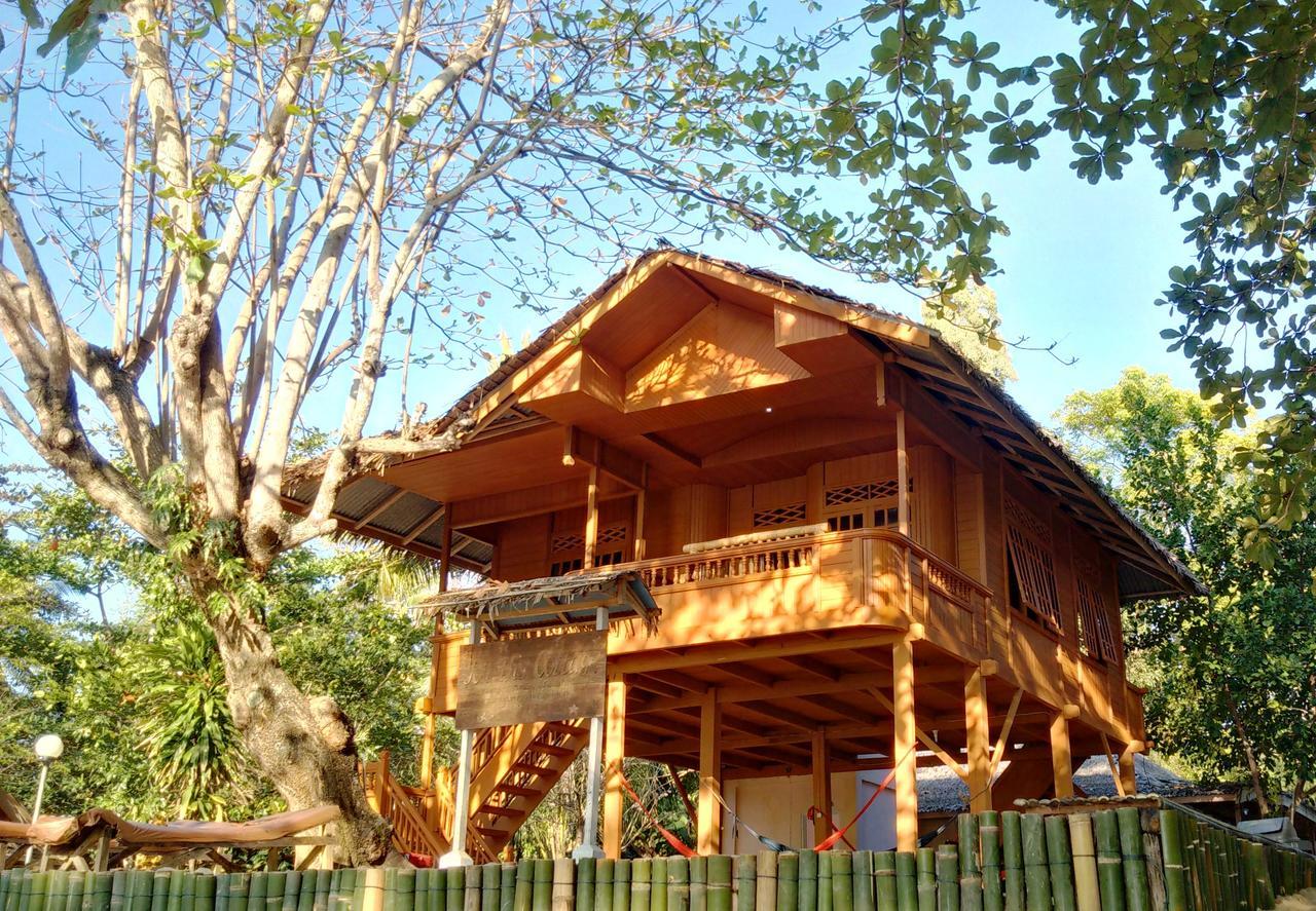 Jonaths Cottage Bunaken Exteriör bild